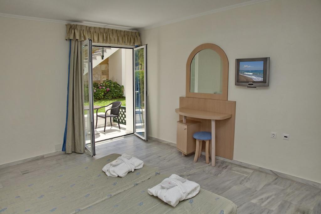 Jo An Beach Hotel 아델리아노스 캄포스 외부 사진